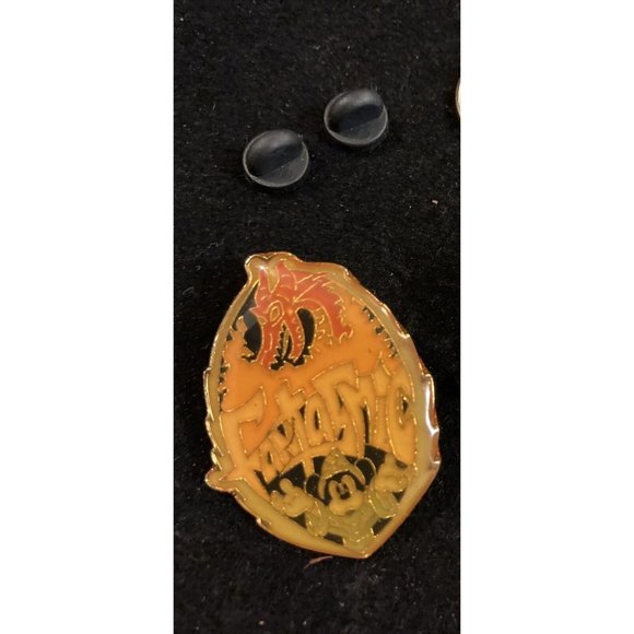 Walt Disney World Fantasmic Sorcerer Mickey Glow In The Dark Pin - Picture 4 of 7